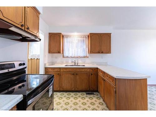 69 Buckingham Drive, Hamilton, ON - Indoor Photo Showing Kitchen With Double Sink