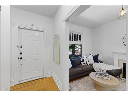 13 Bruce Street, Hamilton, ON - Indoor Photo Showing Other Room