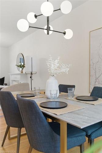 13 Bruce Street, Hamilton, ON - Indoor Photo Showing Dining Room