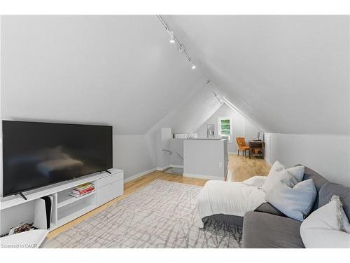 13 Bruce Street, Hamilton, ON - Indoor