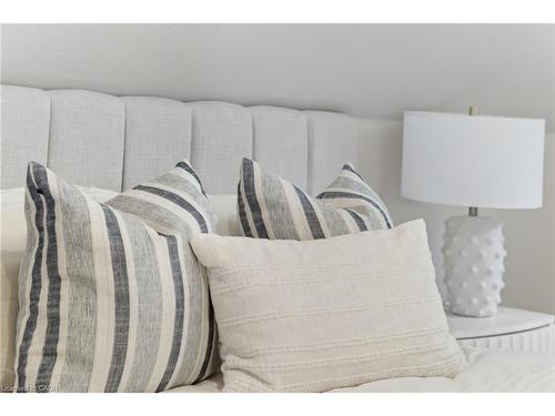 13 Bruce Street, Hamilton, ON - Indoor