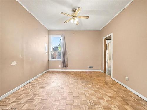 23 Oak Avenue, Hamilton, ON - Indoor Photo Showing Other Room