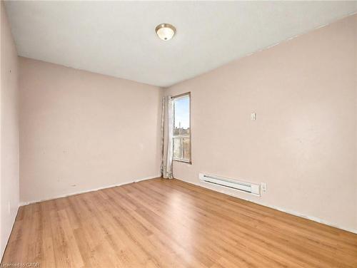 23 Oak Avenue, Hamilton, ON - Indoor Photo Showing Other Room