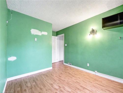 23 Oak Avenue, Hamilton, ON - Indoor Photo Showing Other Room