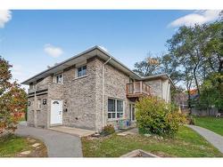 1-973 Francis Road  Burlington, ON L7T 3Z1