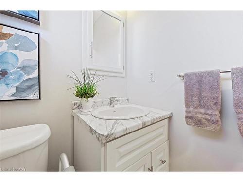 153 Forestwood Drive, Kitchener, ON - Indoor Photo Showing Bathroom
