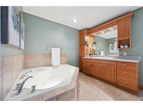 153 Forestwood Drive, Kitchener, ON - Indoor Photo Showing Bathroom
