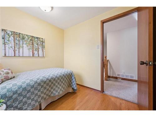 153 Forestwood Drive, Kitchener, ON - Indoor Photo Showing Bedroom