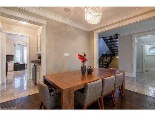 123 Mayfield Drive, Oakville, ON - Indoor Photo Showing Dining Room
