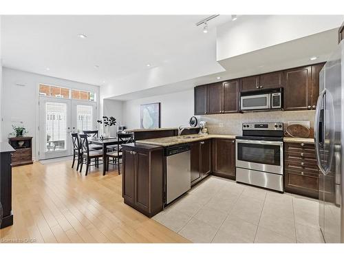 394 Almas Common, Burlington, ON 