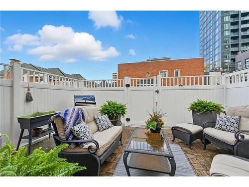 394 Almas Common, Burlington, ON 