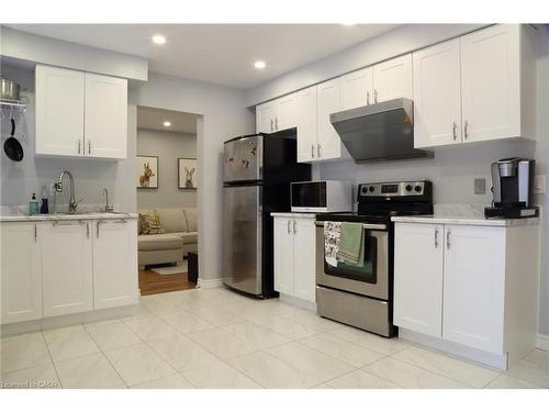 489 Timbercroft Crescent, Waterloo, ON - Indoor Photo Showing Kitchen