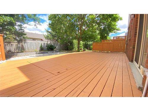 489 Timbercroft Crescent, Waterloo, ON - Outdoor