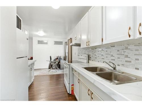 Main-10 Owen Place, Hamilton, ON - Indoor Photo Showing Kitchen With Double Sink