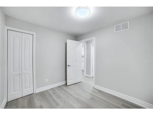 86 Adair Avenue S, Hamilton, ON - Indoor Photo Showing Other Room