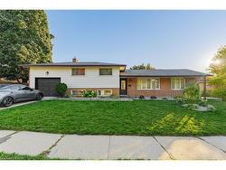 LOWER-19 Elm Ridge Drive  Kitchener, ON N2N 1G4