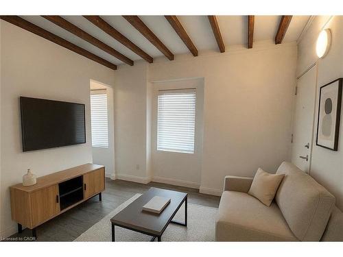 2-83 Gibson Avenue, Hamilton, ON - Indoor Photo Showing Other Room