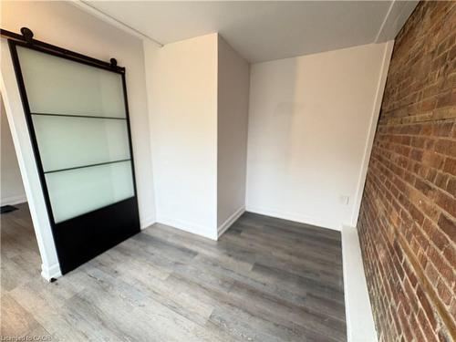2-83 Gibson Avenue, Hamilton, ON - Indoor Photo Showing Other Room