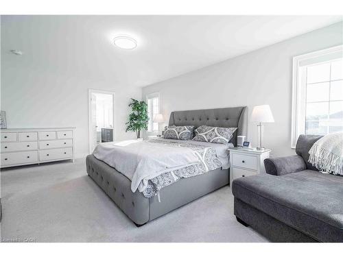 253 Kinsman Drive, Binbrook, ON - Indoor Photo Showing Bedroom