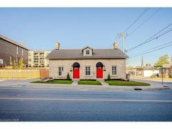 16-18 St Andrews Street  Cambridge, ON N1S 1M4