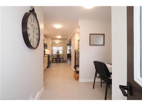 50 Holly Trail, Puslinch, ON - Indoor Photo Showing Other Room