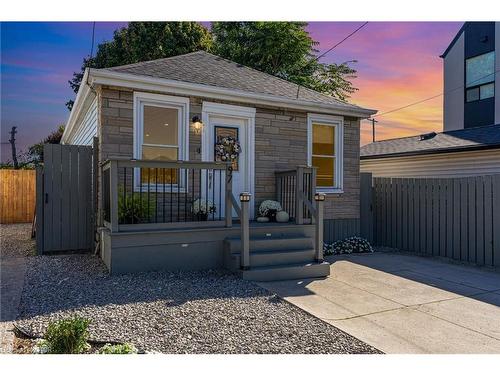 97 East 31St Street, Hamilton, ON - Outdoor