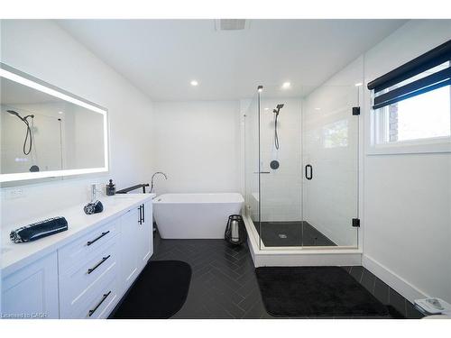 662 Mohawk Road W, Hamilton, ON - Indoor