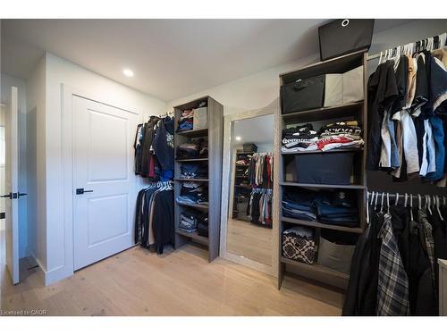 662 Mohawk Road W, Hamilton, ON - Indoor