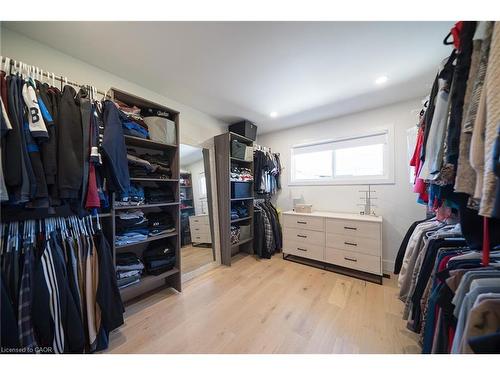 662 Mohawk Road W, Hamilton, ON - Indoor With Storage