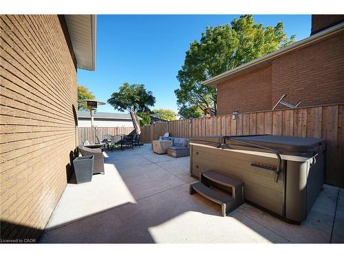 662 Mohawk Road W, Hamilton, ON - Outdoor With Exterior