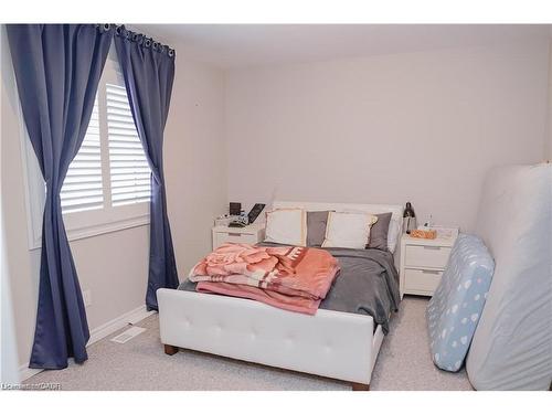 11 Aitken Court, Fergus, ON - Indoor Photo Showing Bedroom