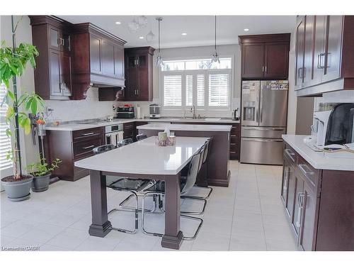 11 Aitken Court, Fergus, ON - Indoor Photo Showing Kitchen With Stainless Steel Kitchen With Upgraded Kitchen