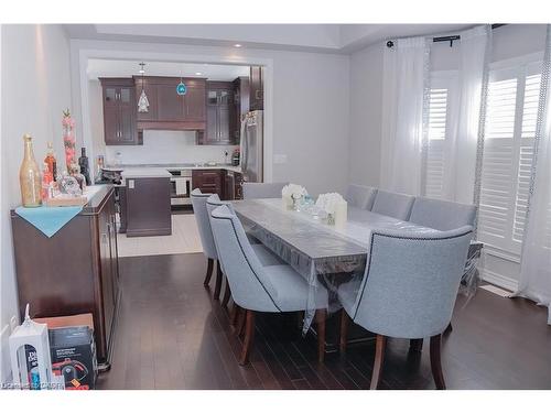 11 Aitken Court, Fergus, ON - Indoor Photo Showing Dining Room