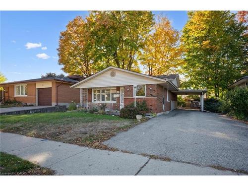 207 Laurentian Drive  Kitchener, ON N2E 2G5