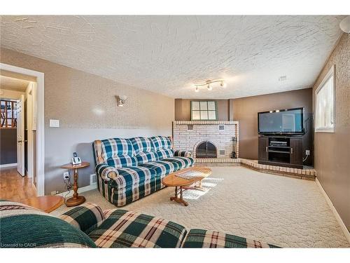 207 Laurentian Drive, Kitchener, ON - Indoor Photo Showing Living Room With Fireplace