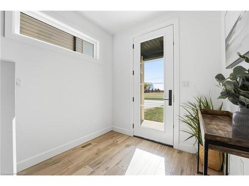 160A Concession Street W, Tillsonburg, ON - Indoor Photo Showing Other Room