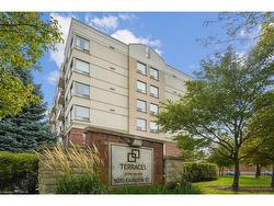 102-5070 Fairview Street  Burlington, ON L7L 0B8