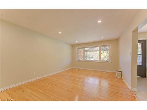 88 Ellis Crescent S, Waterloo, ON - Indoor Photo Showing Other Room