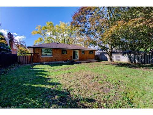 88 Ellis Crescent S, Waterloo, ON - Outdoor