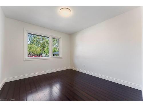 103 Wise Crescent, Hamilton, ON - Indoor Photo Showing Other Room