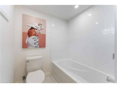 103 Wise Crescent, Hamilton, ON - Indoor Photo Showing Bathroom