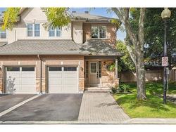 8-1019 North Shore Boulevard E Burlington, ON L7T 1X8