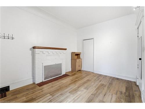 1-73 Stirton Street, Hamilton, ON - Indoor With Fireplace