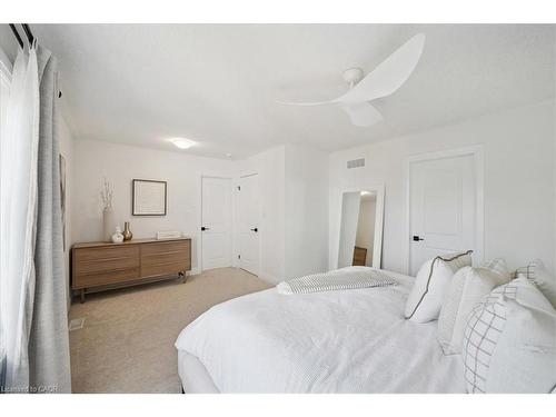 96 Nathalie Street, Kitchener, ON - Indoor Photo Showing Bedroom