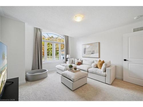 96 Nathalie Street, Kitchener, ON - Indoor Photo Showing Living Room