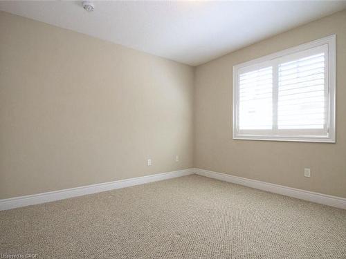 Upper-16 Riva Court, Hamilton, ON - Indoor Photo Showing Other Room