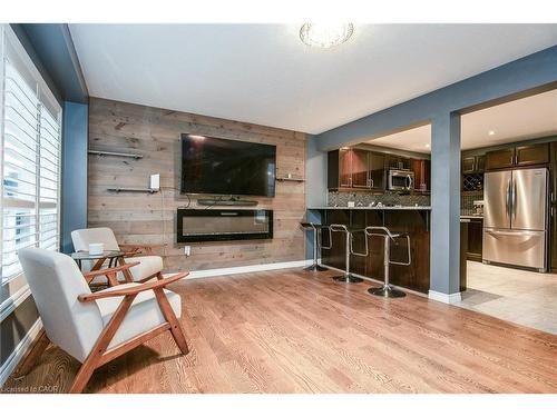 105 Captain Mccallum Drive, New Hamburg, ON - Indoor