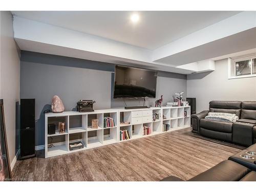 105 Captain Mccallum Drive, New Hamburg, ON - Indoor