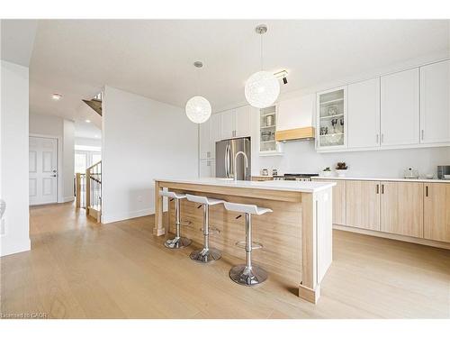 200 Benninger Drive, Kitchener, ON - Indoor Photo Showing Kitchen With Upgraded Kitchen