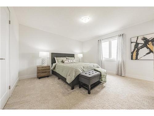 200 Benninger Drive, Kitchener, ON - Indoor Photo Showing Bedroom